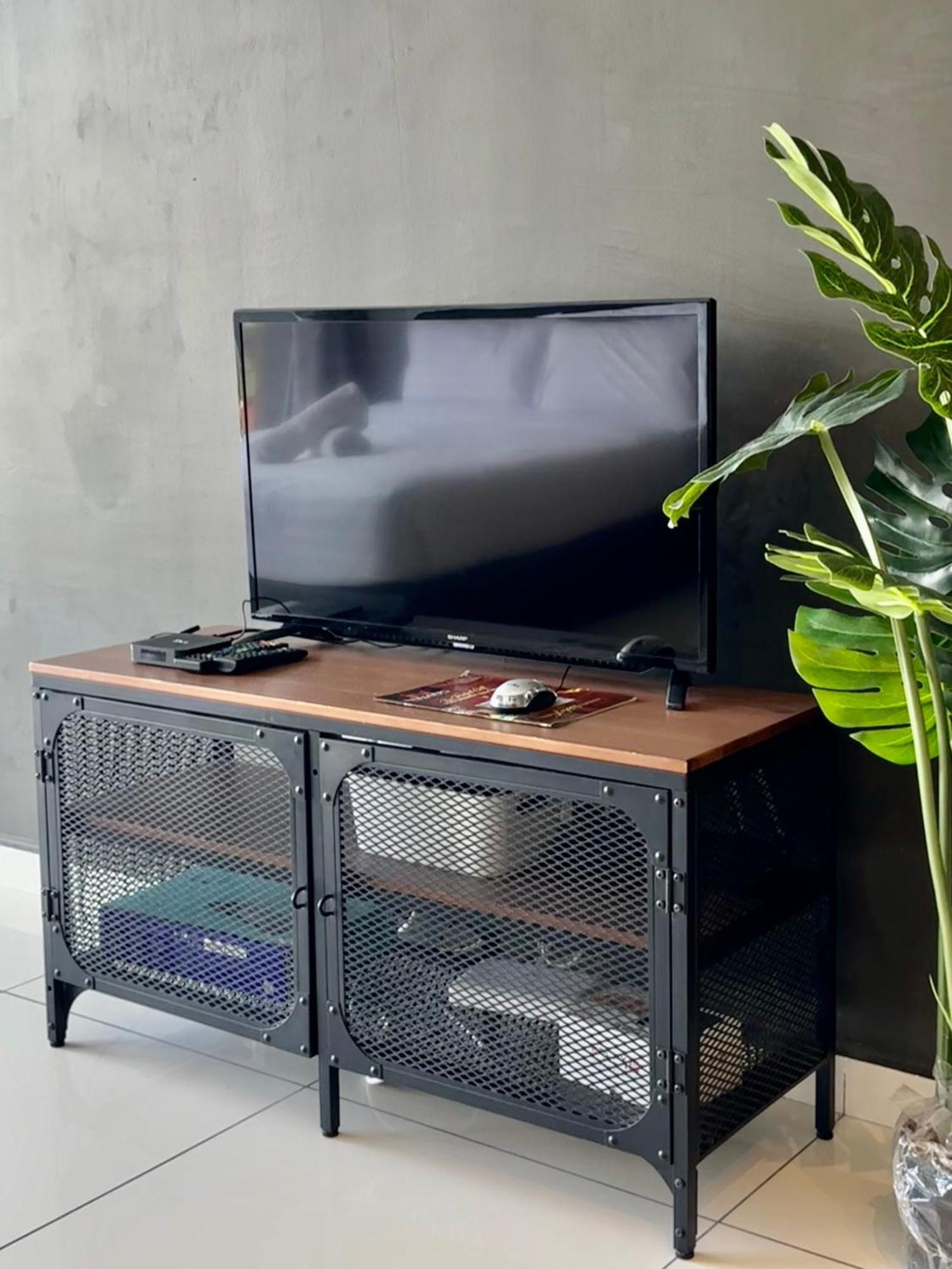 Beacon Executive Suite - City View - By Iz George Town Extérieur photo